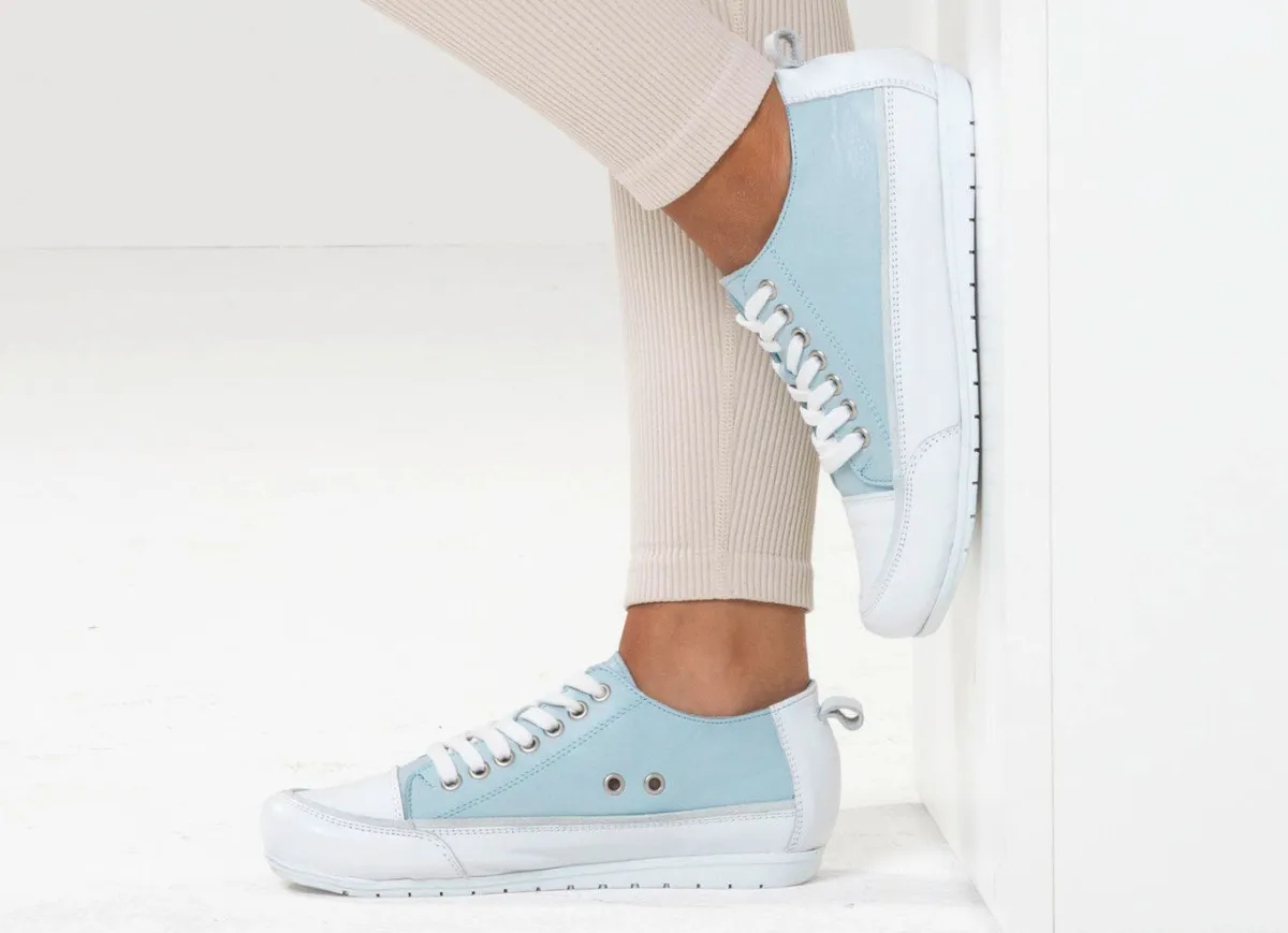 Hot ANDREA CONTI , leichte Damen-Sneaker, Weite G, mit herausnehmbarem Fußbett HELLBLAU