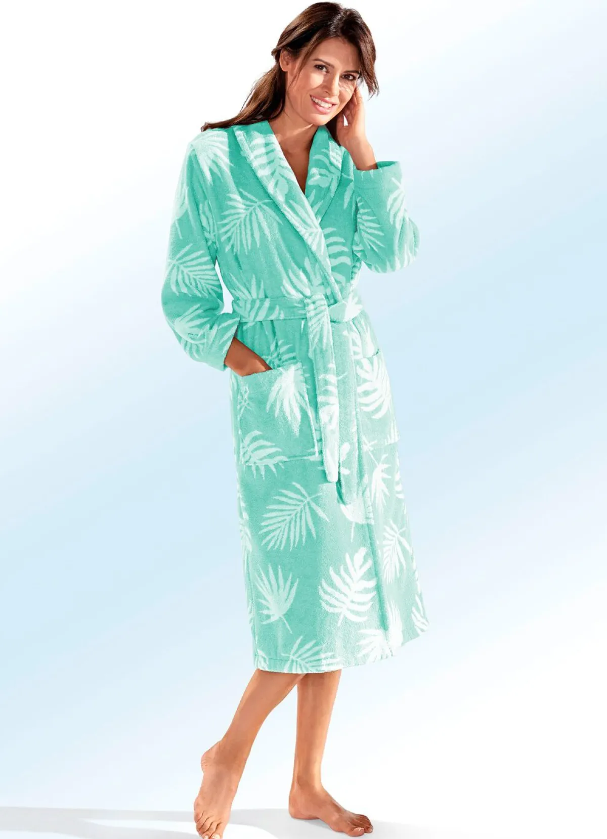 New BADER Bademantel in wadenlanger Form MINT-WEISS