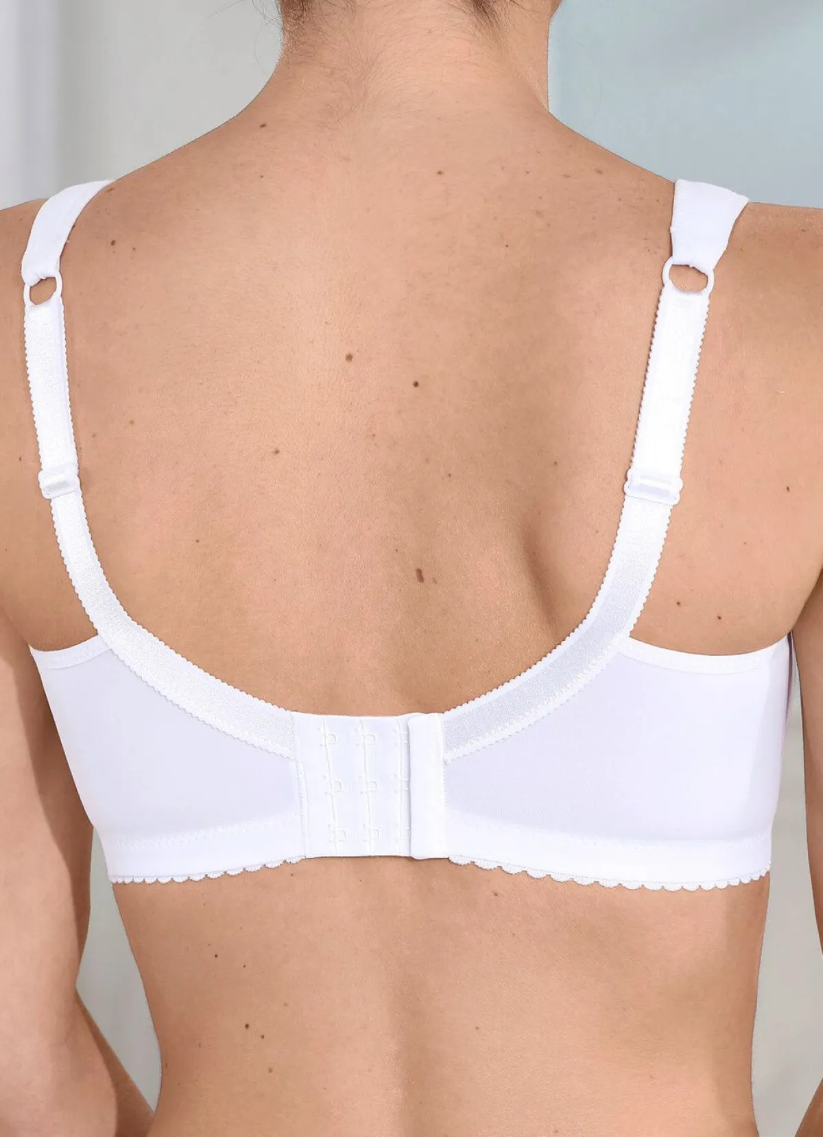 Hot KUDRESHOV BH mit Elastikspitze WEISS