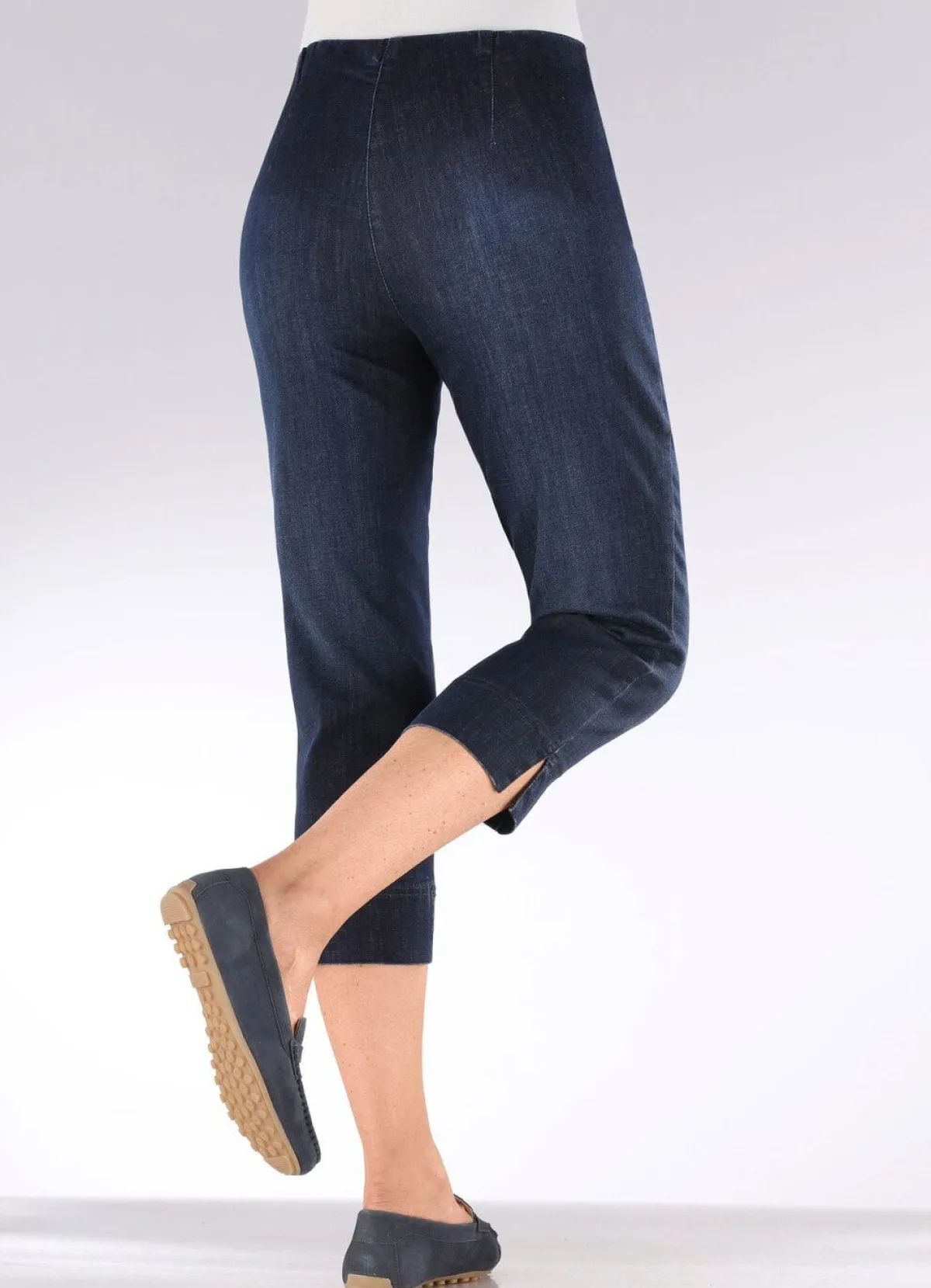 Hot COSMA Capri-Jeans mit streckenden Biesen DUNKELBLAU