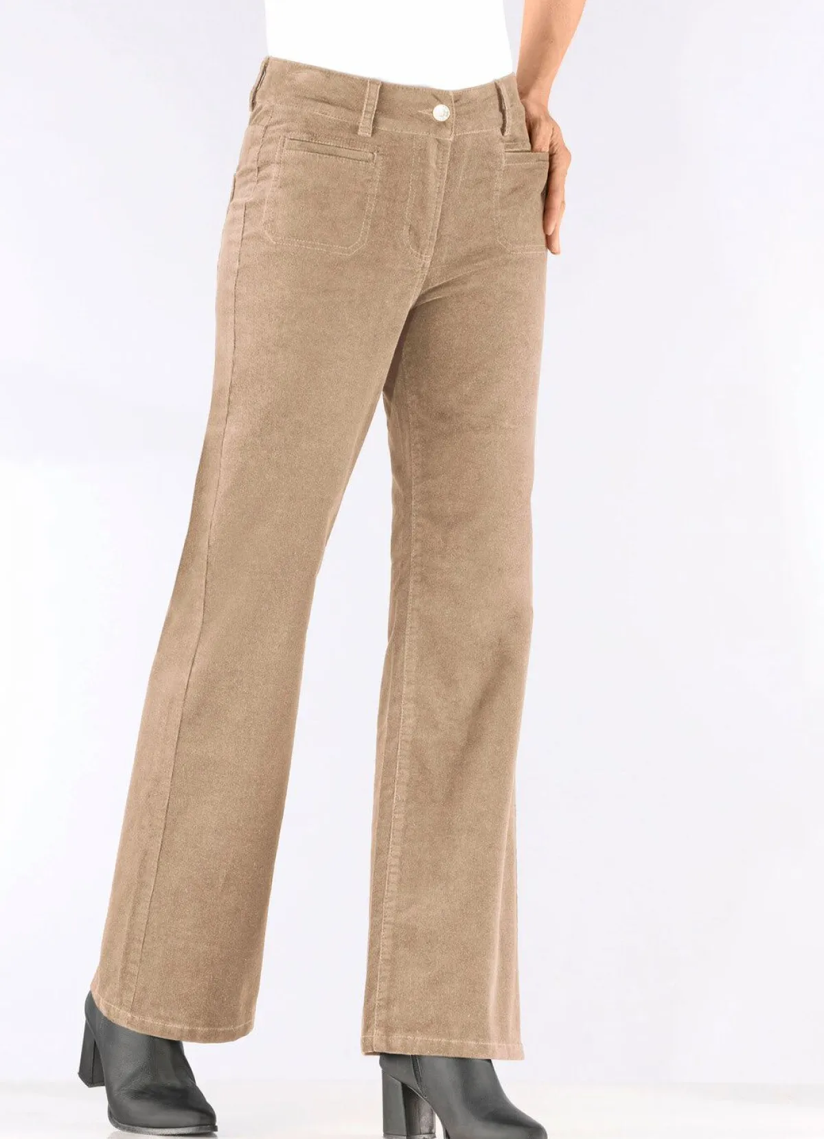 Online BADER Cordhose mit weitem Beinverlauf CAMEL