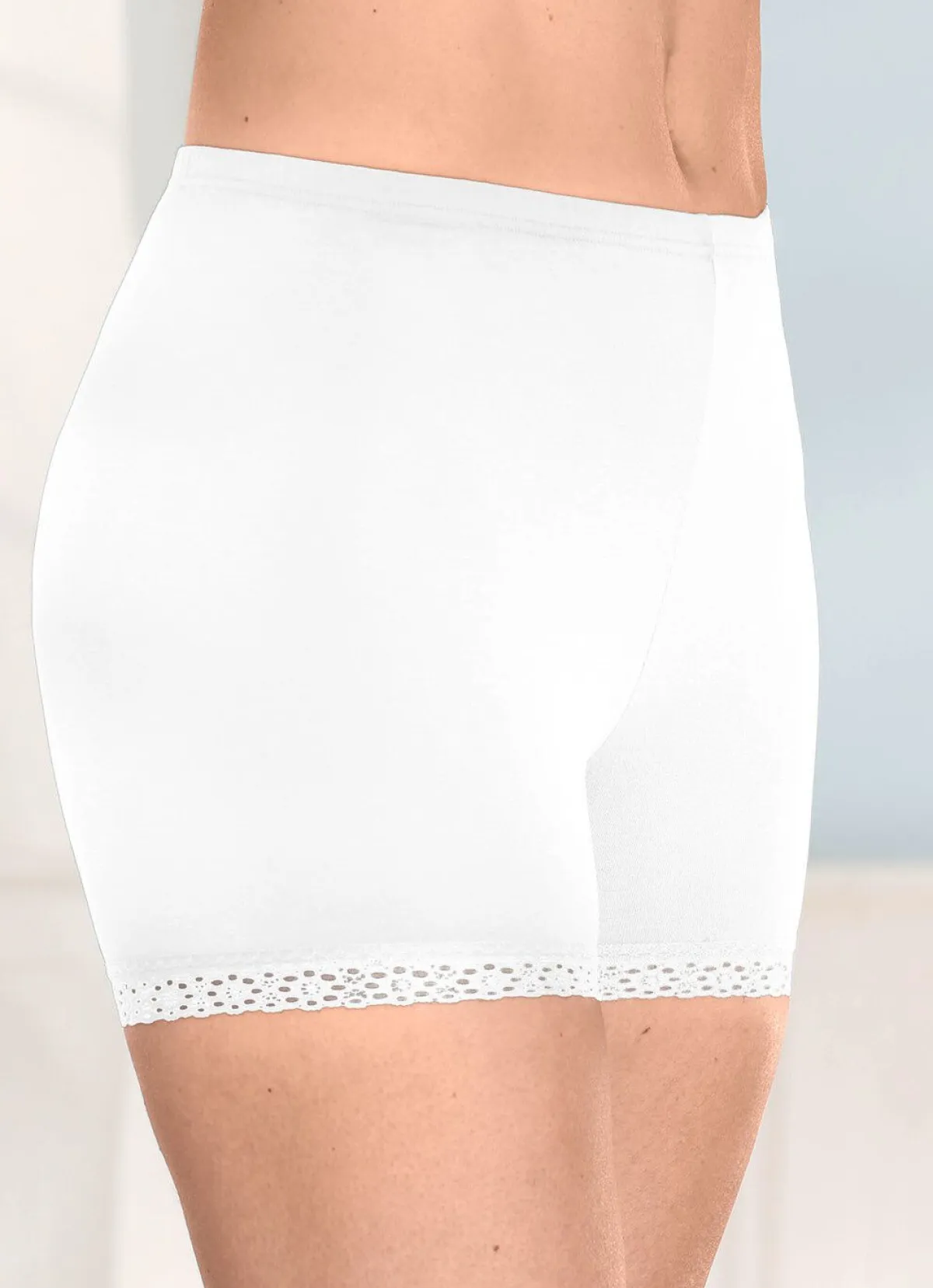 Hot BADER Dreierpack Pants mit Elastikspitze an den Beinabschlüssen 2X MARINE, 1X WEISS