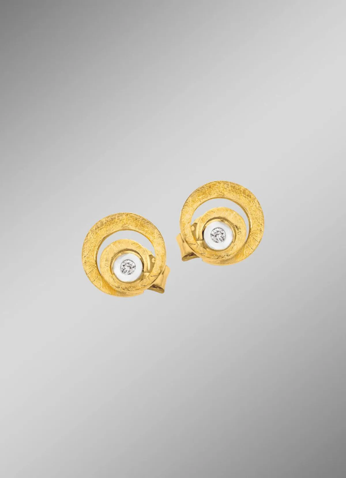 Clearance BADER Elegante Ohrstecker mit Brillant