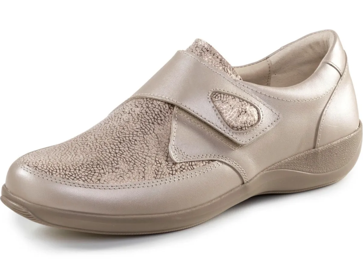 Online ELENA EDEN Klettschuh aus schimmerndem Nappaleder BEIGE