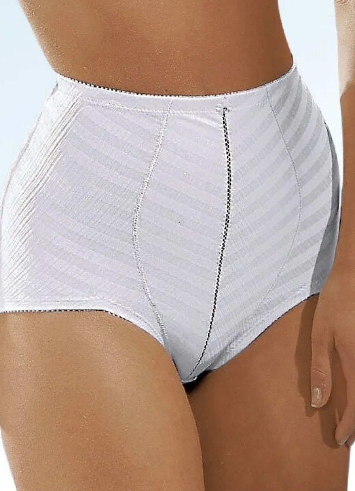 Online BADER Felina Miederhose mit Vorderteilverstärkung WEISS