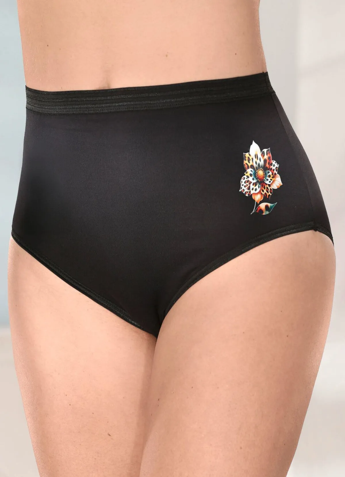 Best BADER Fünferpack Slips mit Blumenmotiv 3X SCHWARZ, 2X WEISS