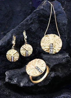 BADER Funkelnde Raffinesse: Ohrringe mit 6 Roh-Diamanten