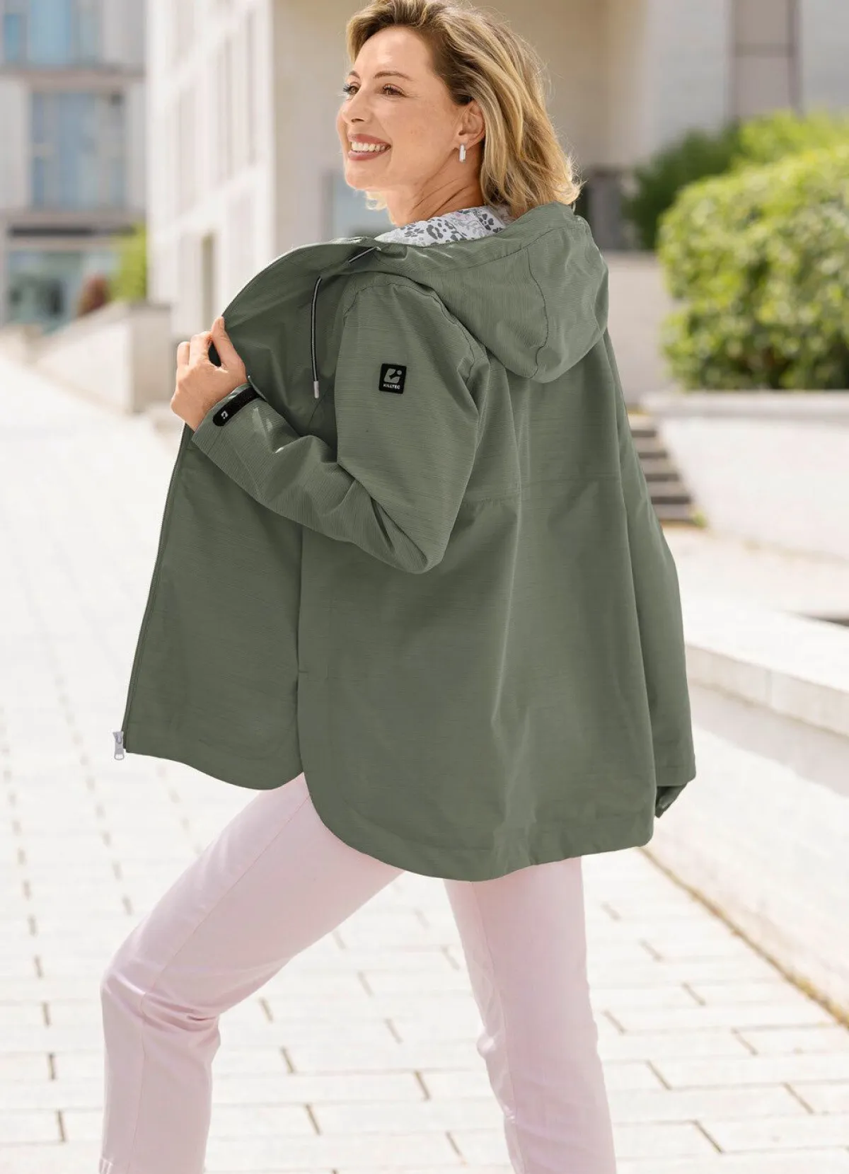 Online KILLTEC Funktionsjacke mit fester Kapuze SALBEI