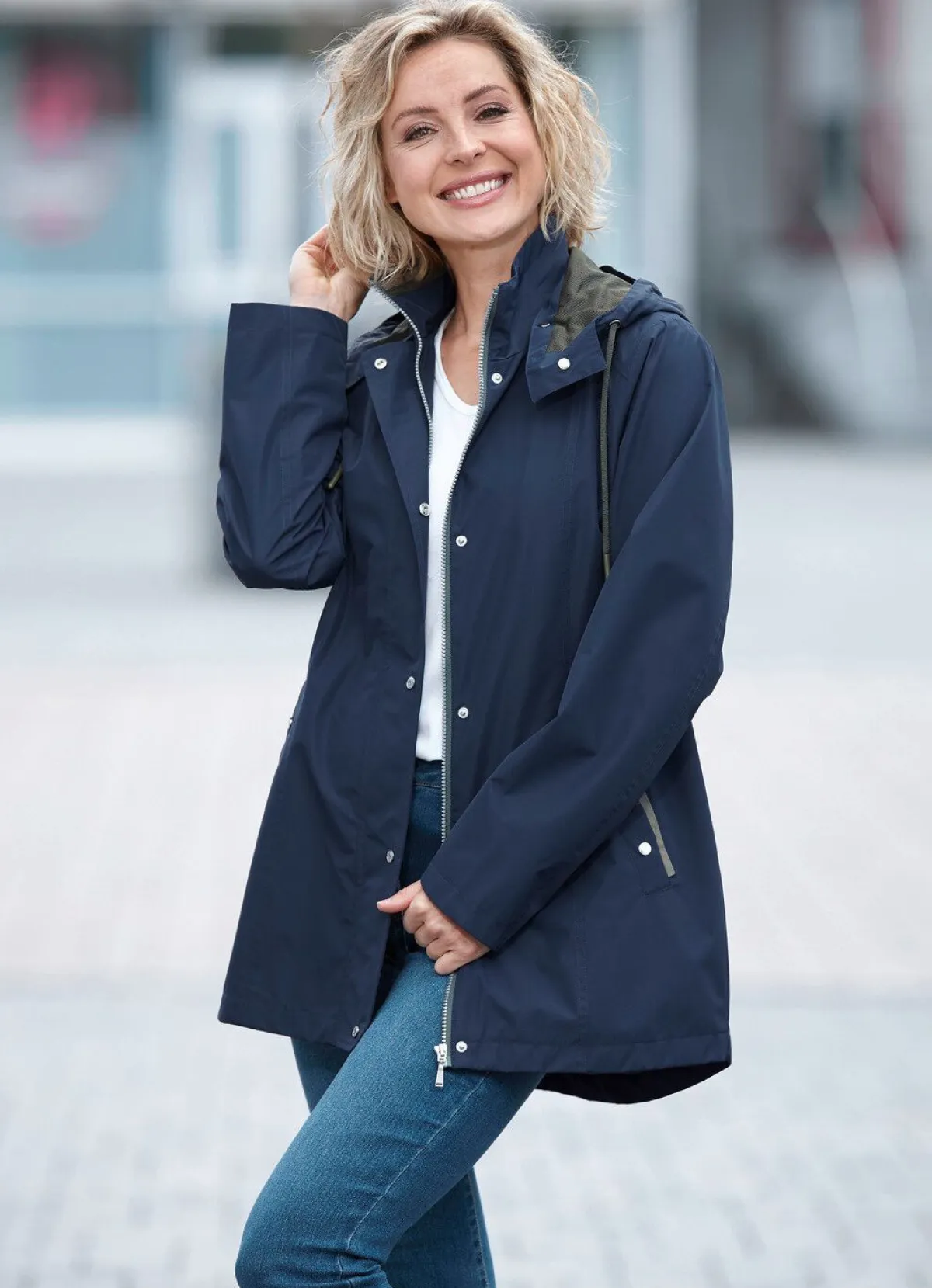 Sale BADER Funktionsjacke mit kleinem Regenschild an der abnehmbaren Kapuze NAVY