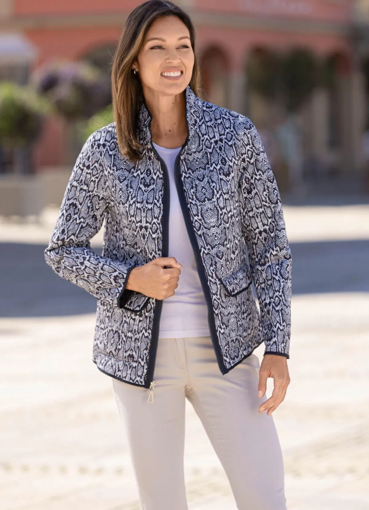 Online BADER Funktions-Wendejacke mit Reptildessin WEISS-NAVY