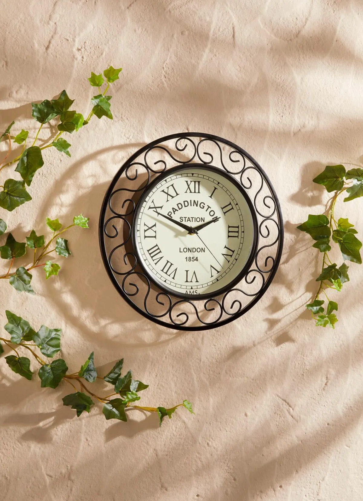 Best BADER Funk-Wanduhr mit Metallgehäuse SCHWARZ