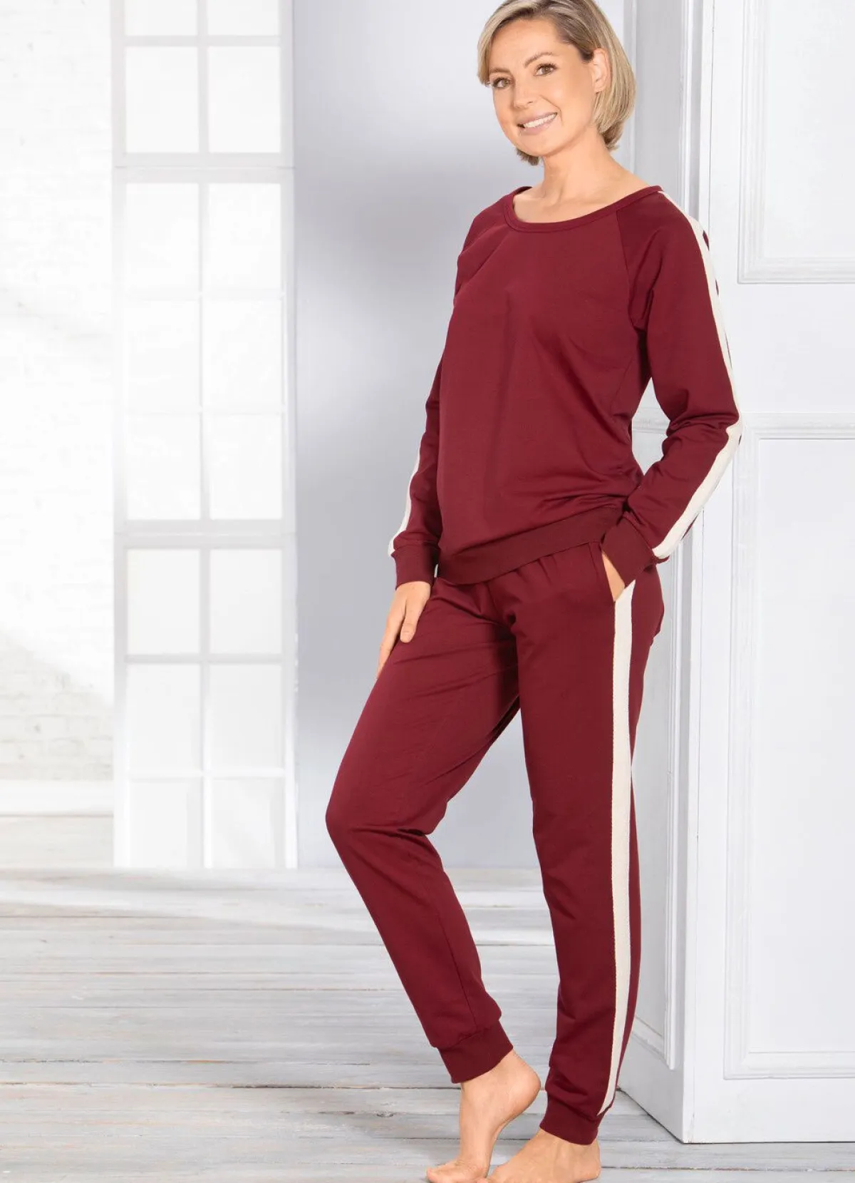 Hot BADER Hausanzug mit Zierstreifen BORDEAUX