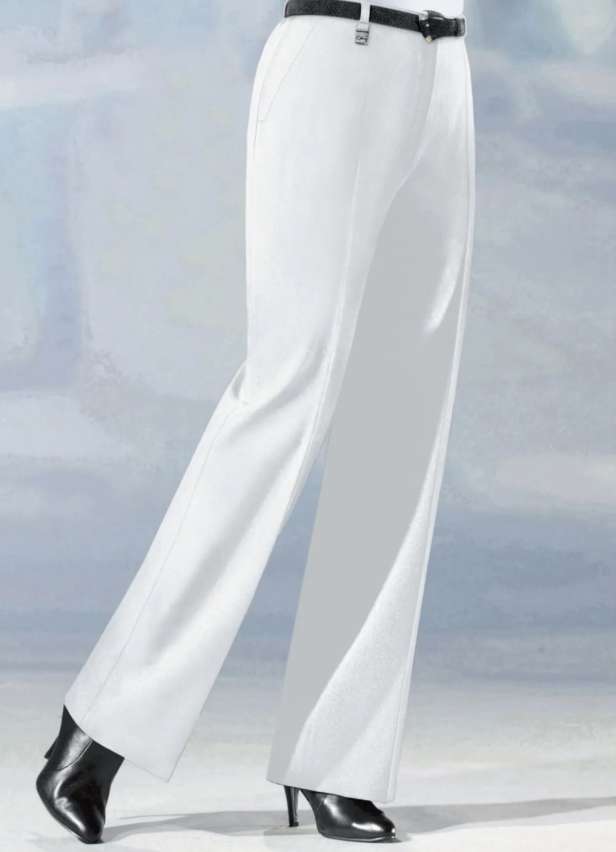 Discount BADER Hose in angesagter Marlene-Form WEISS