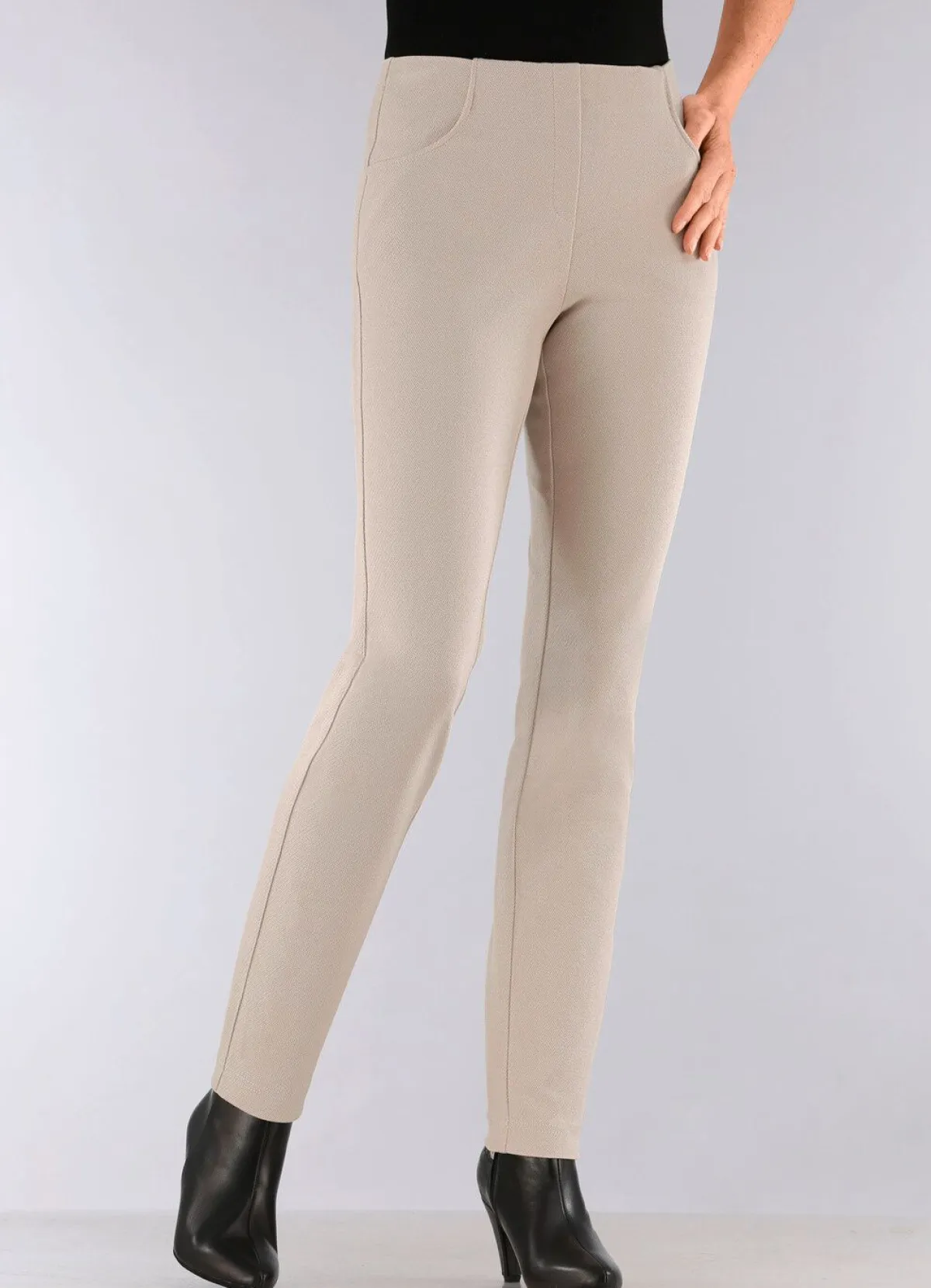 Hot BADER Hose mit angeschnittenem Bund SAND