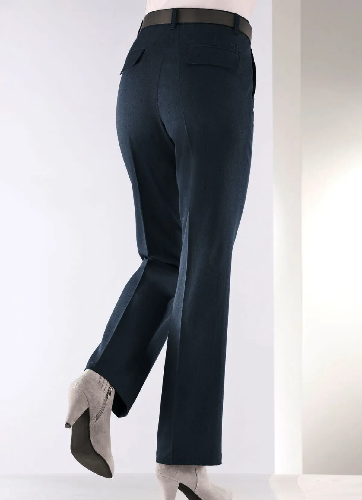 New BADER Hose mit rückwärtigen Dehnbundeinsätzen MARINE