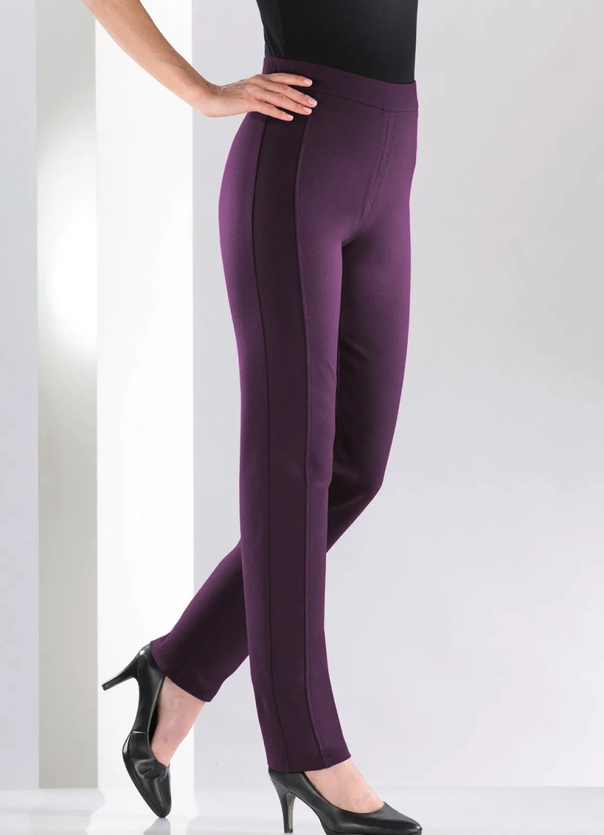 Clearance KLAUS MODELLE MADE IN GERMANY Hose mit figurgünstiger Teilungsnaht BROMBEER