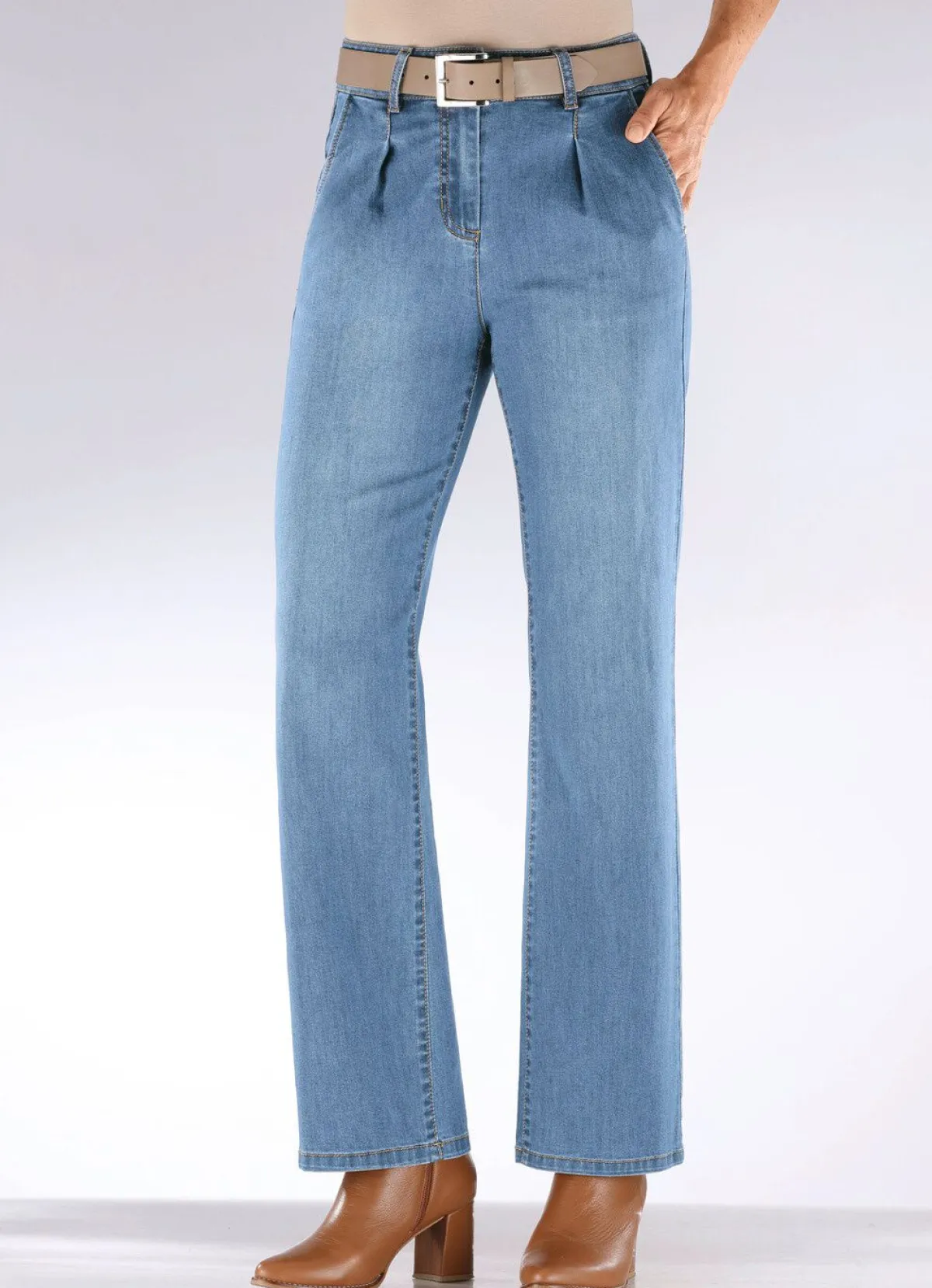 Outlet BADER Jeans mit Bundfalten HELLBLAU