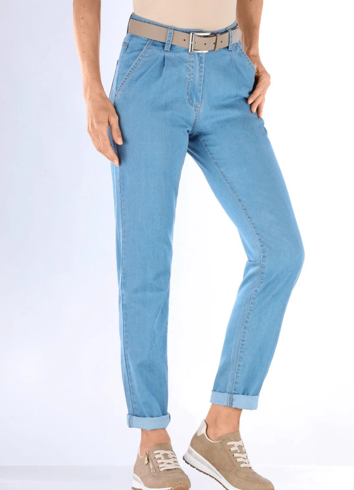Hot BADER Jeans in Chino-Form HELLBLAU