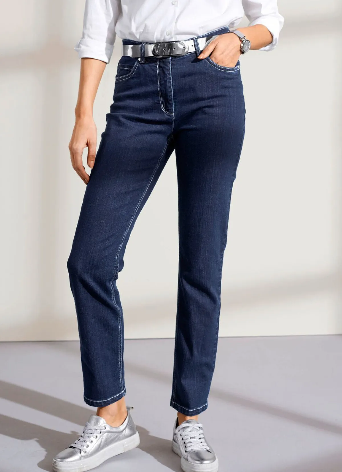 Outlet BADER Jeans in klassischer 5-Pocket-Form DUNKELBLAU