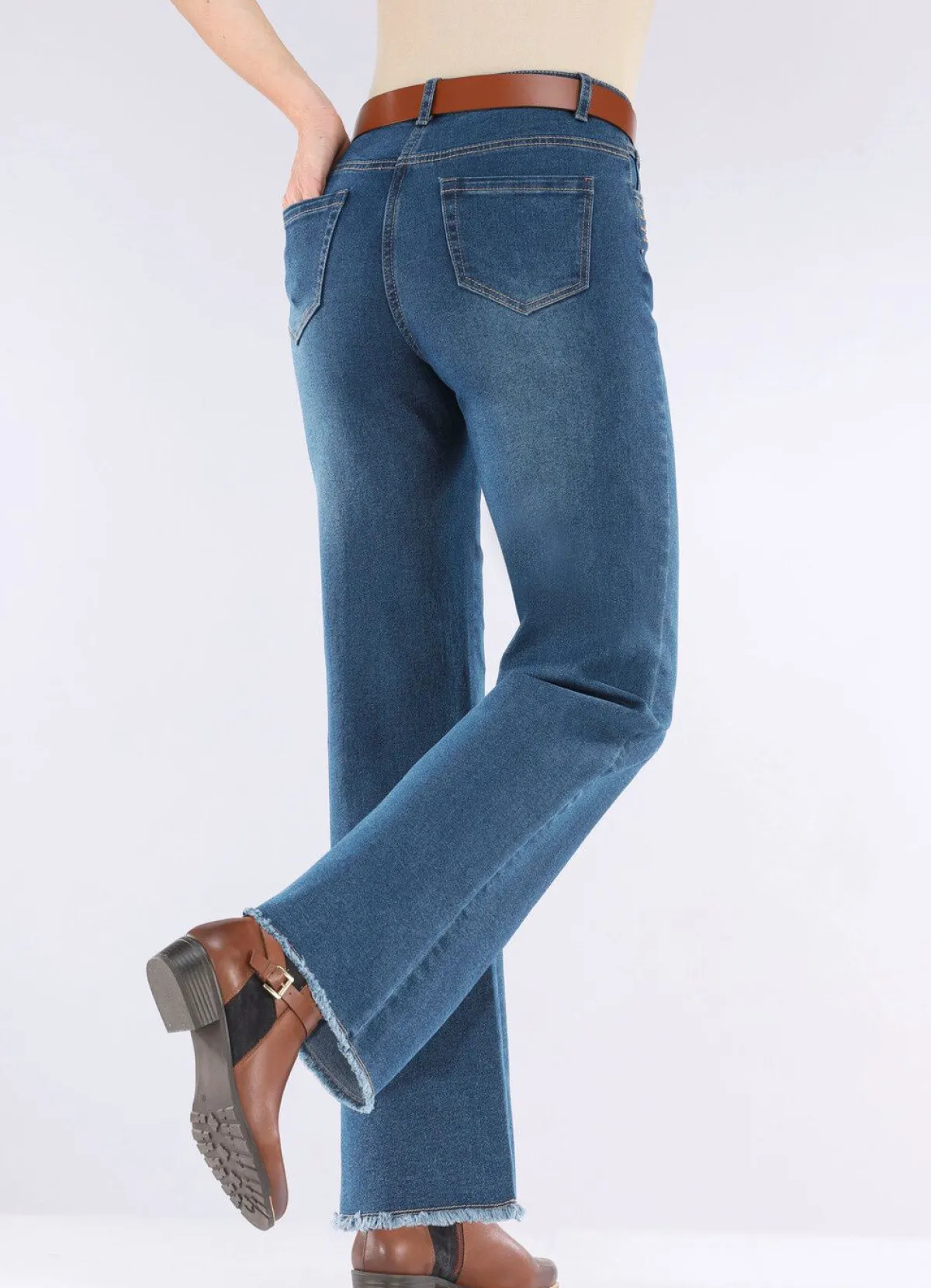 Hot BADER Jeans mit angesagtem Fransensaum JEANSBLAU