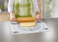 Hot BADER Küchenmaschine im Vintage-Design inkl. Silikon-Backmatte CREME