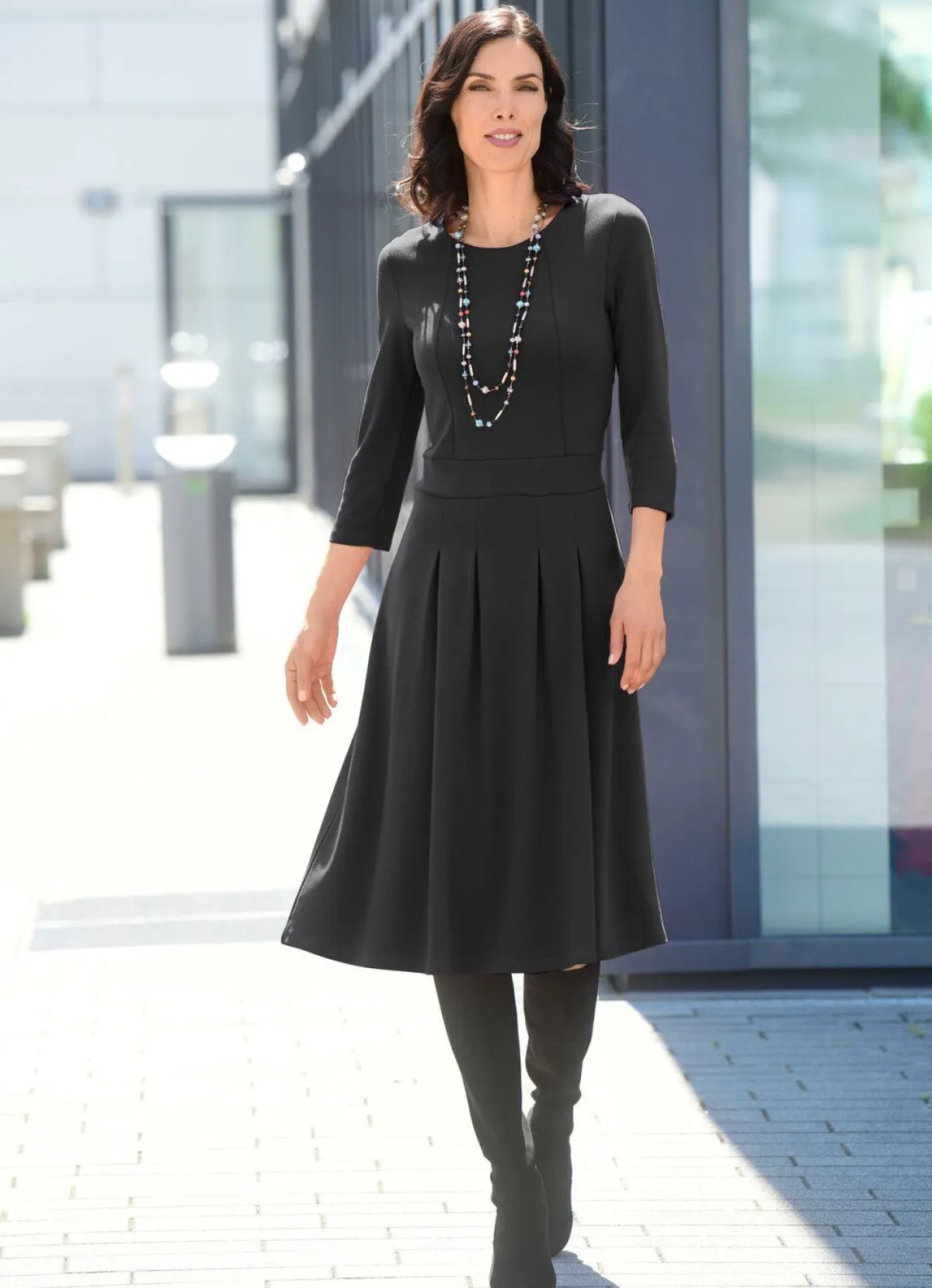 BADER Kleid mit aufspringenden Kellerfalten SCHWARZ