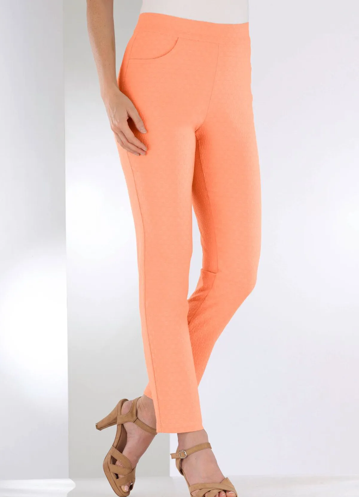New KLAUS MODELLE MADE IN GERMANY Knöchellange Hose in bequemer Schlupfform APRICOT
