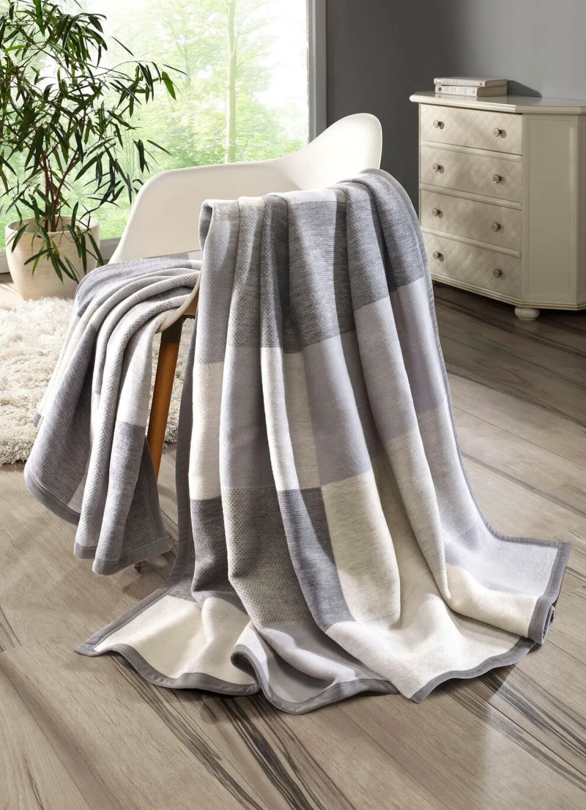 Clearance BORBO Kuschelweiche Schlafdecke SILBER