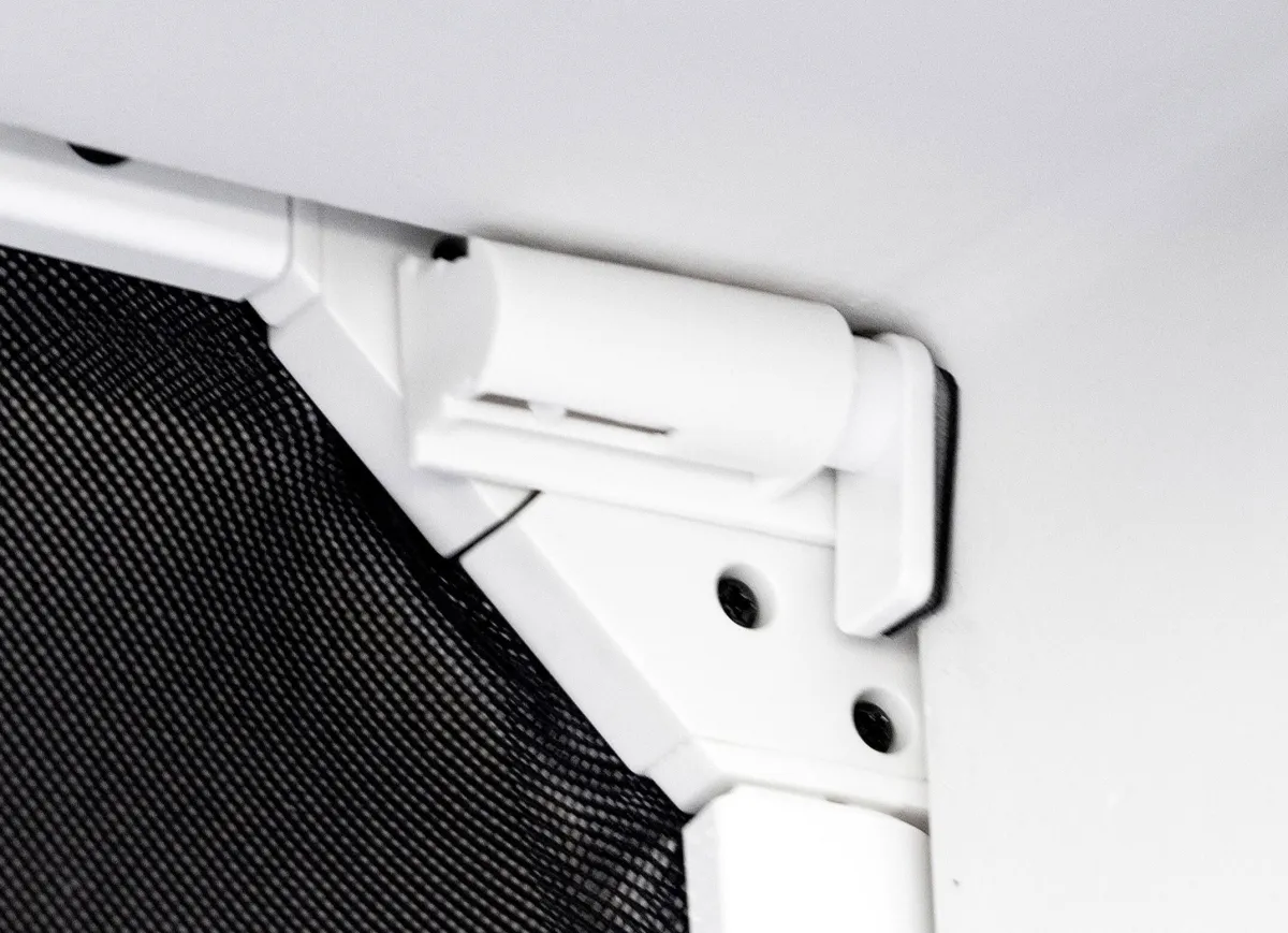 Clearance BADER Magic-Fit Teleskop-Dachfenstergitter weiß