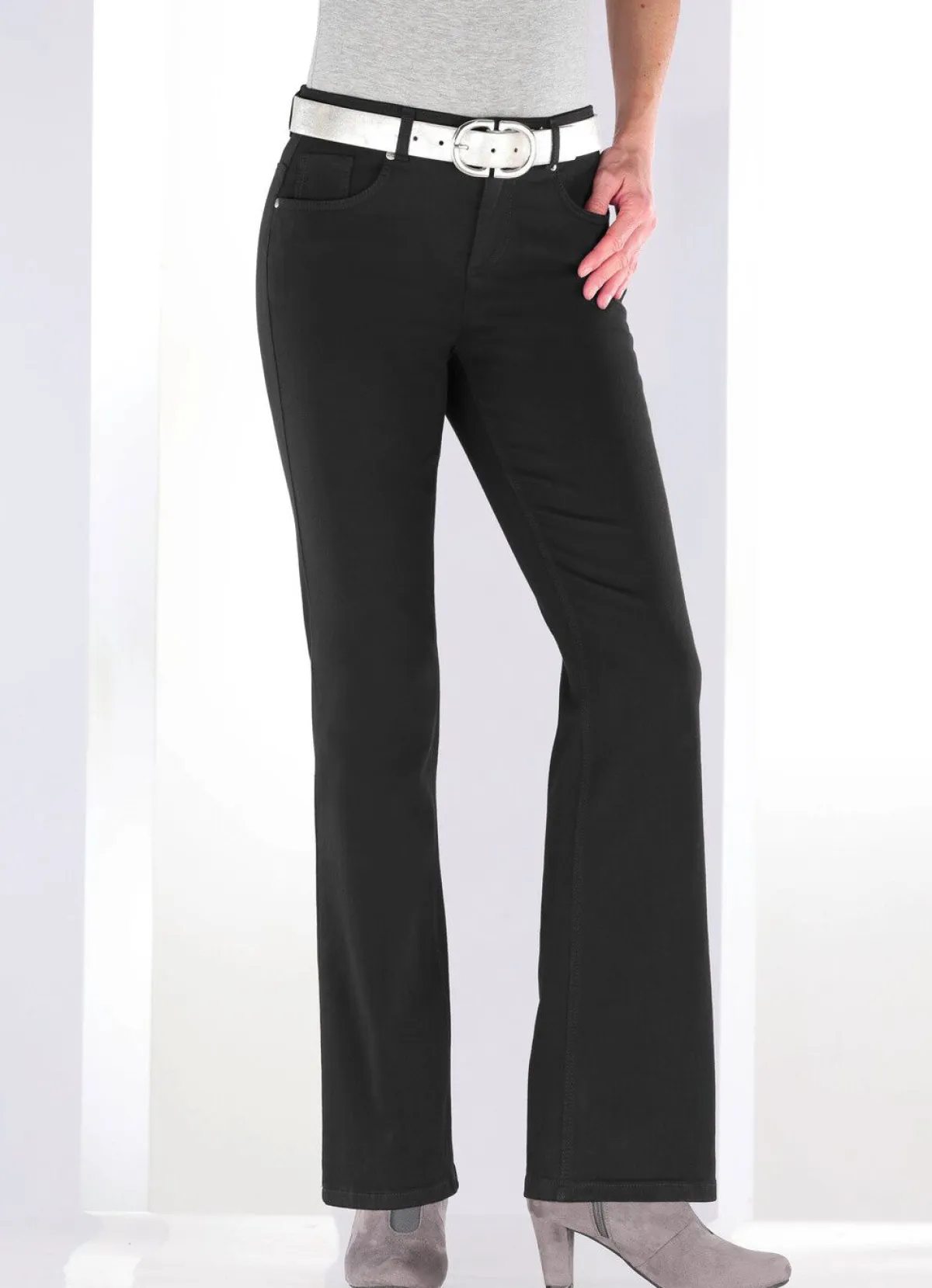 New ASCARI Magic-Jeans mit modisch weiterem Beinverlauf SCHWARZ
