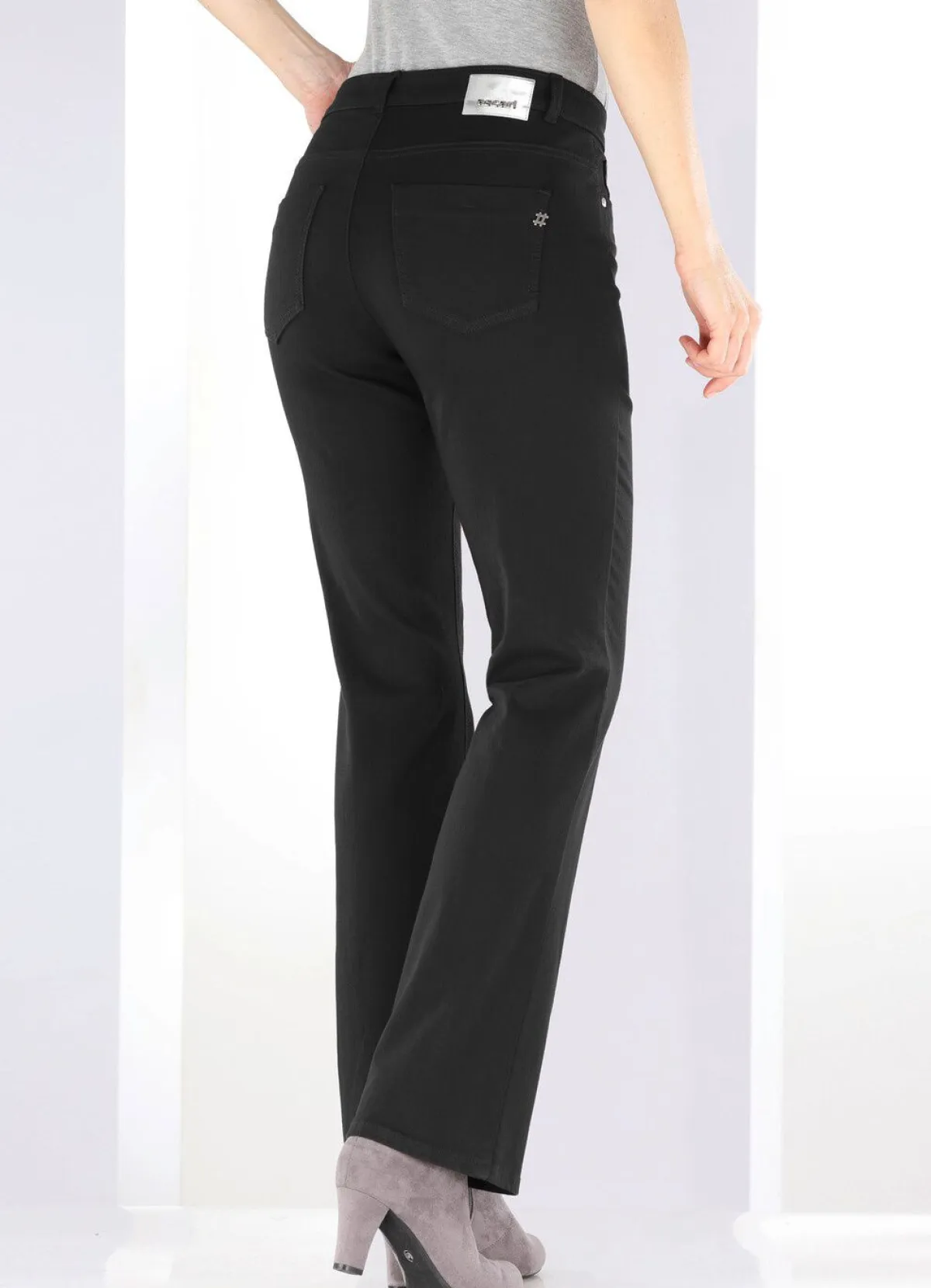 New ASCARI Magic-Jeans mit modisch weiterem Beinverlauf SCHWARZ
