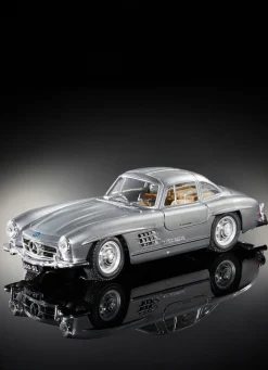 Outlet Bburago Mercedes-Benz 300SL als Metallspritzgussmodell SILBER