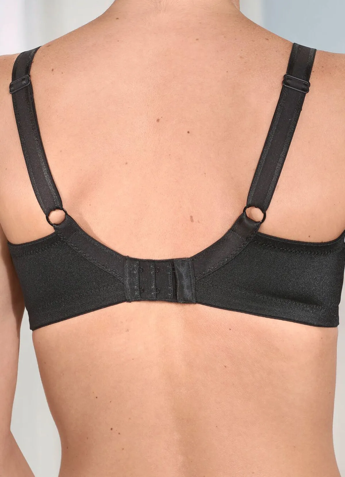 Outlet BADER Miss Mary BH mit elastischen Spitzeneinsätzen SCHWARZ