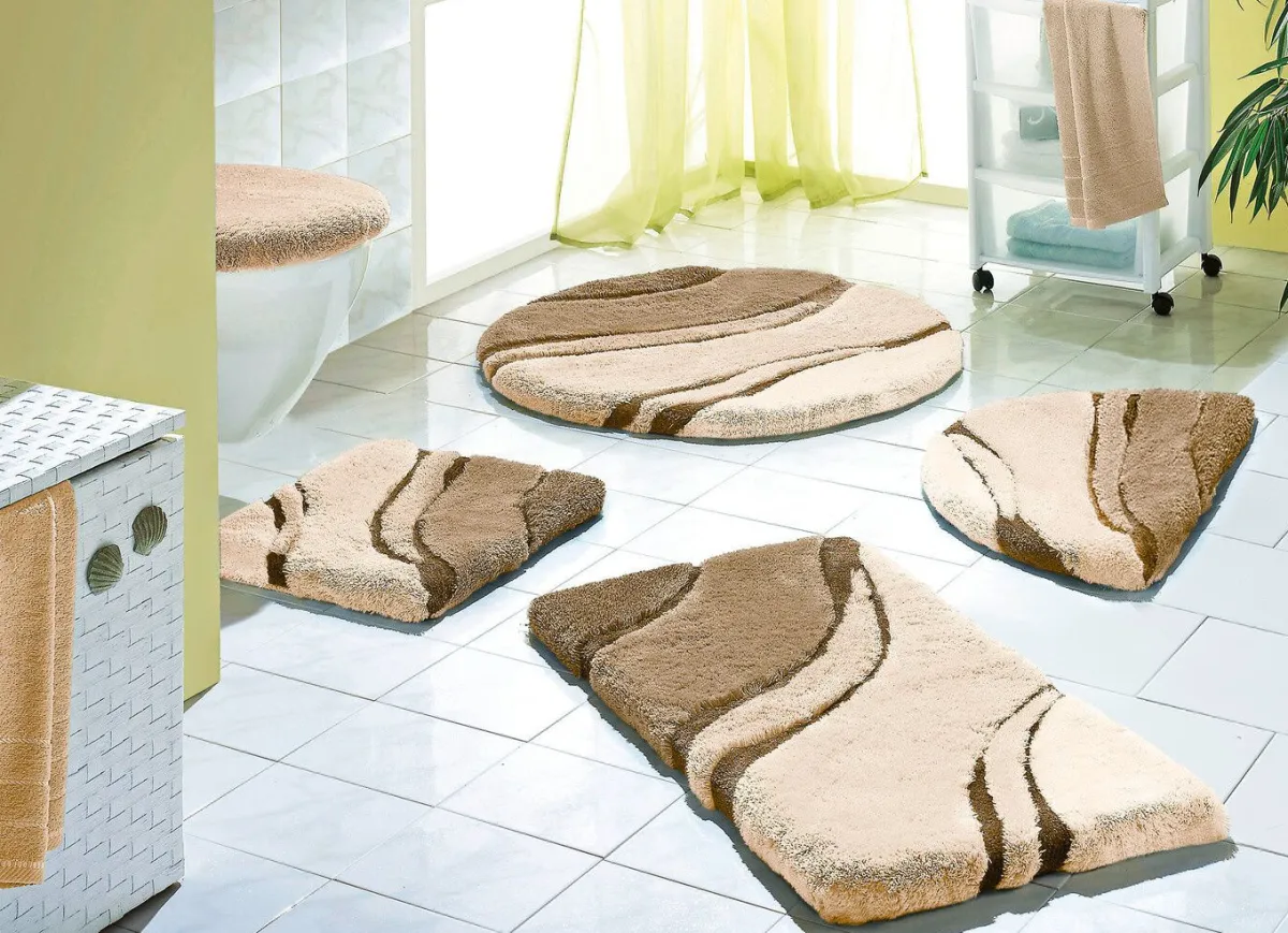 Sale KLEINE WOLKE Moderne Badgarnitur von TAUPE