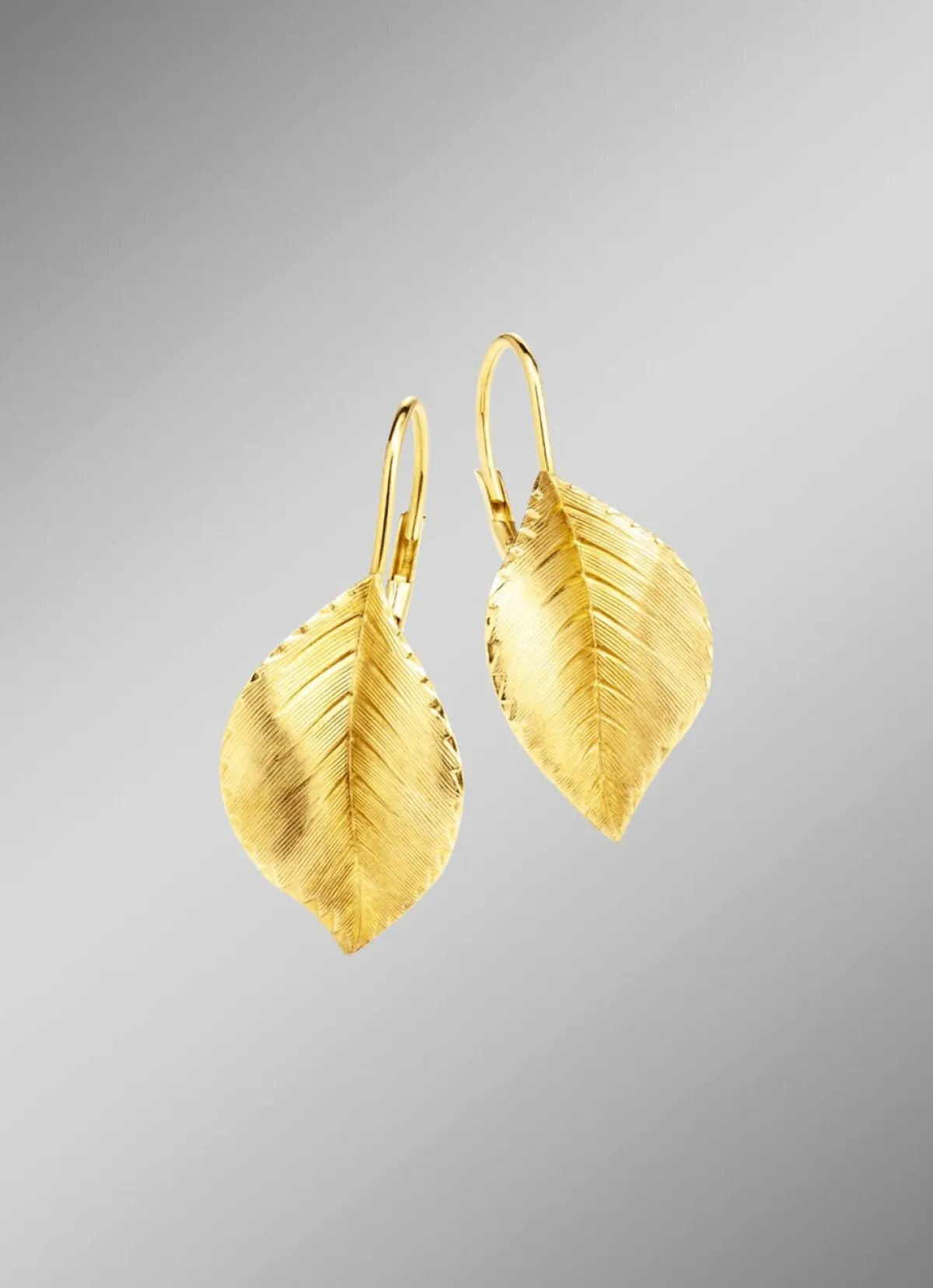 New BADER Ohrringe im Blatt-Design