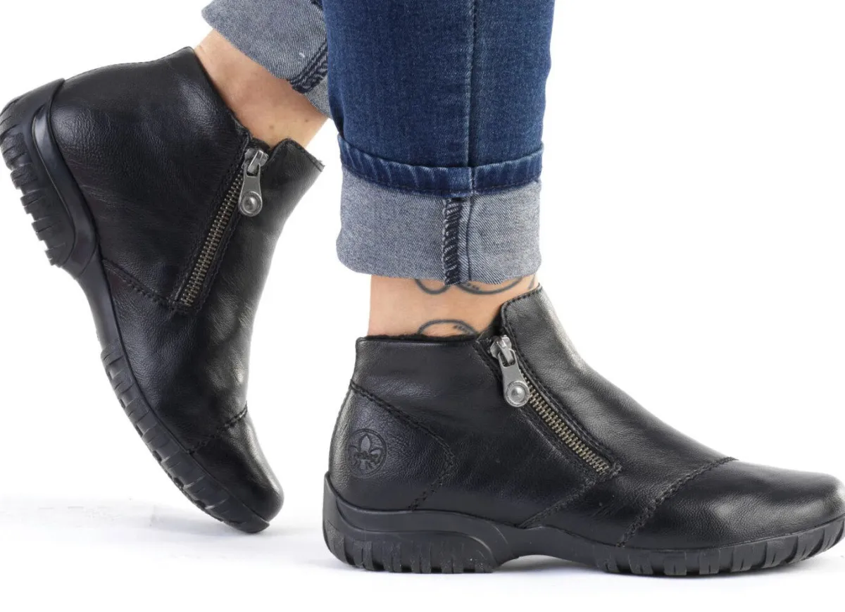 Rieker Bootie mit Ziersteppung SCHWARZ