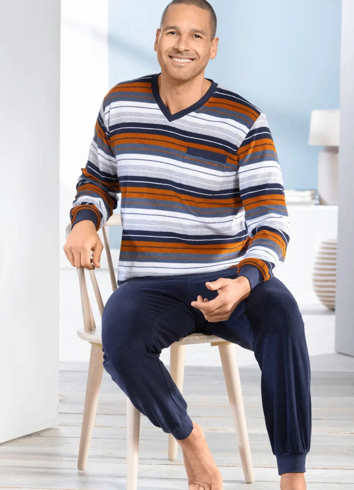 Sale BADER Schlafanzug aus Frottierstretch mit V-Ausschnitt und Bündchenabschlüssen MARINE-OCKER-BUNT