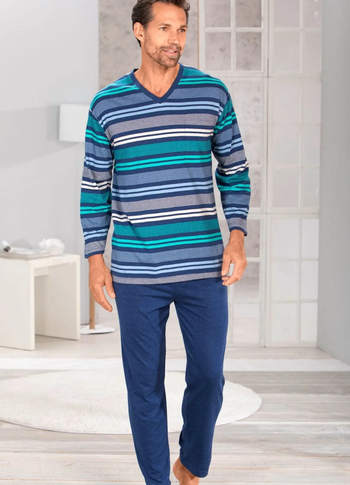 Clearance BADER Schlafanzug mit V-Ausschnitt und garngefärbtem Ringel BLAU-GRÜN-BUNT