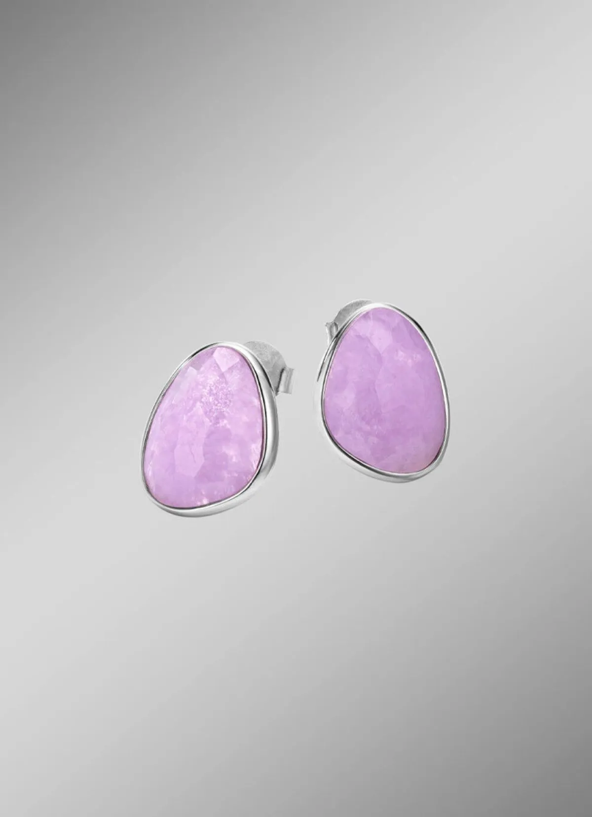 Outlet BADER Schöne Ohrstecker mit echt facettiertem Amethyst