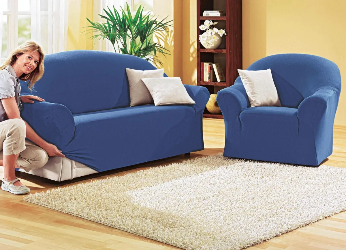 Hot BADER Schützende Stretchbezüge für Sessel und Sofa BLAU