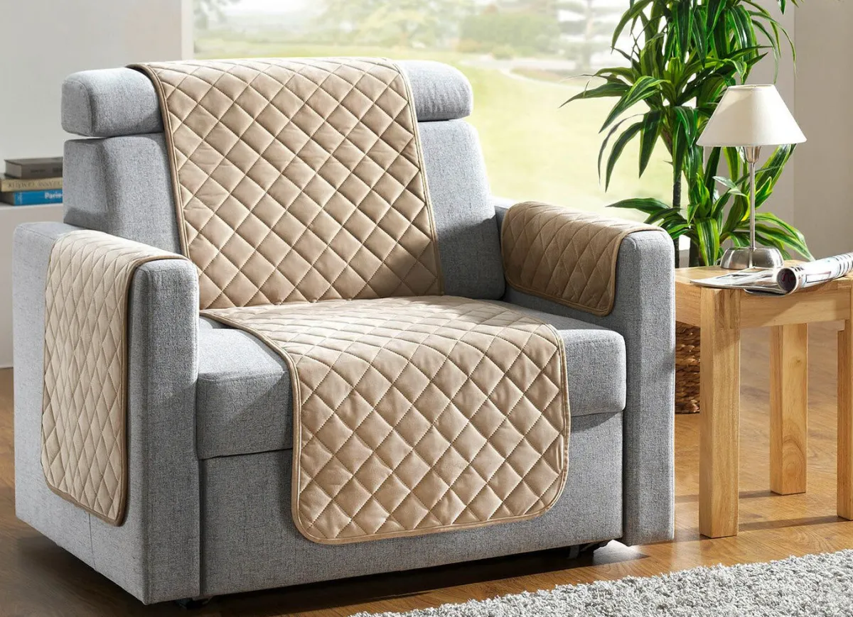New BADER Sessel,- Couch,- und Armlehnschoner mit Bandeinfassung SAND