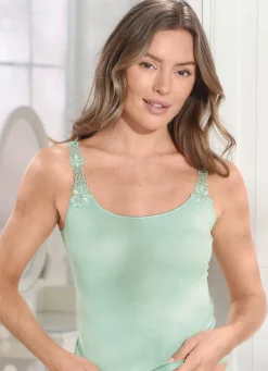 BADER Silvia Speidel Hemd mit hübschen Stickereimotiven MINT