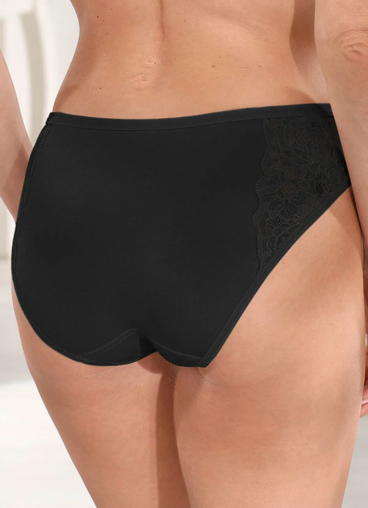 Hot SPEIDEL Slip mit zarter Elastikspitze SCHWARZ