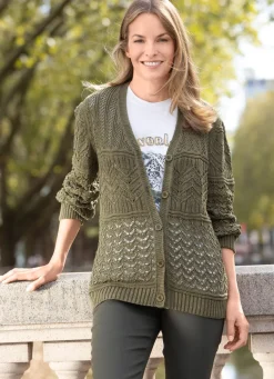 Best Tizia Strickjacke in Mustermix OLIV