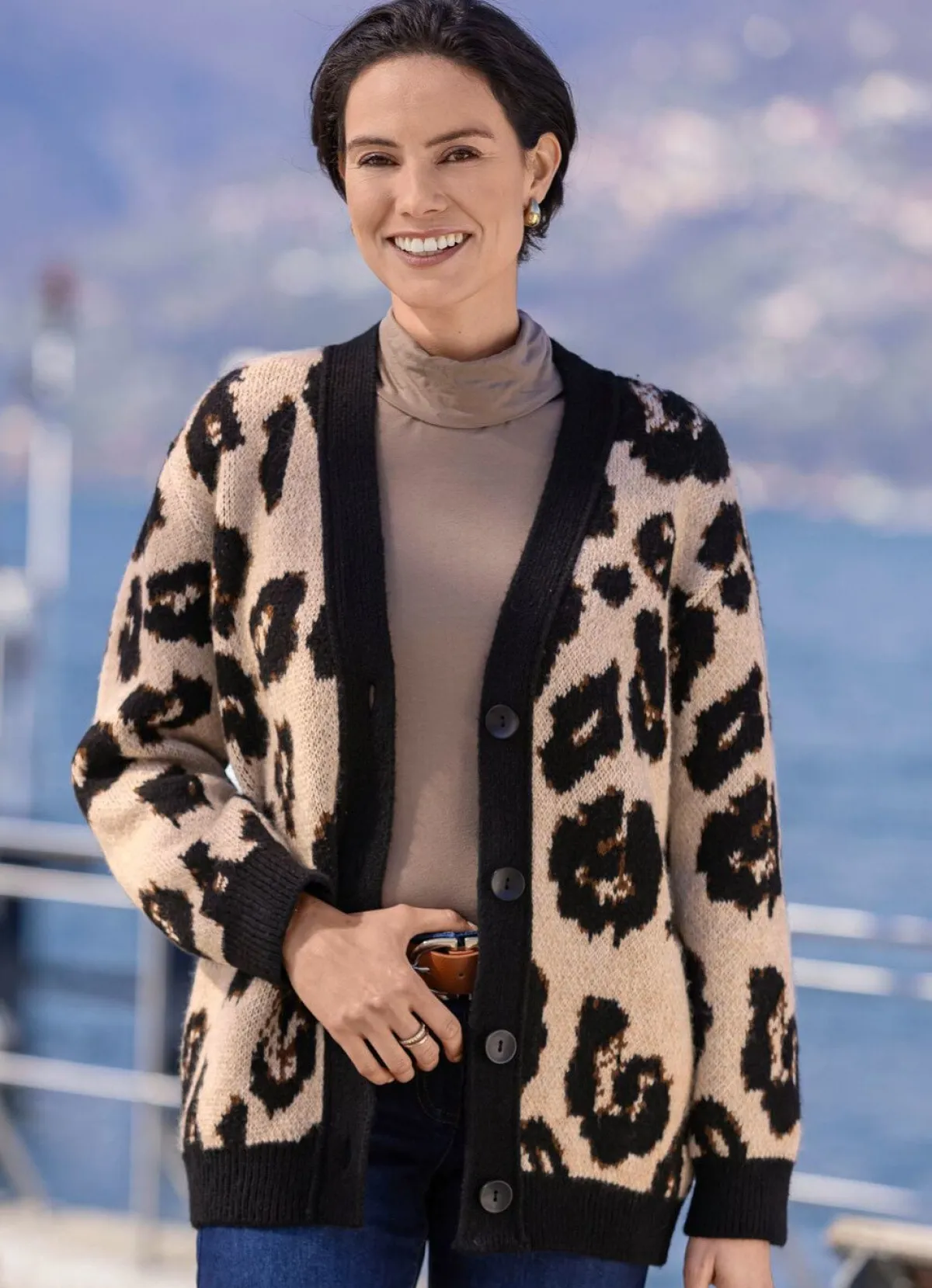 Discount laurakent Strickjacke mit flauschigem Griff BEIGE-SCHWARZ-BRAUN