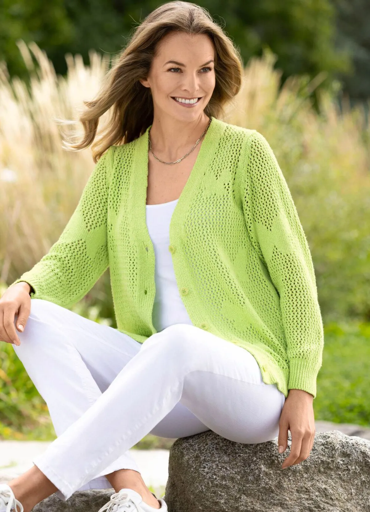 laurakent Strickjacke mit Schmetterling-Dessin LIMETTE