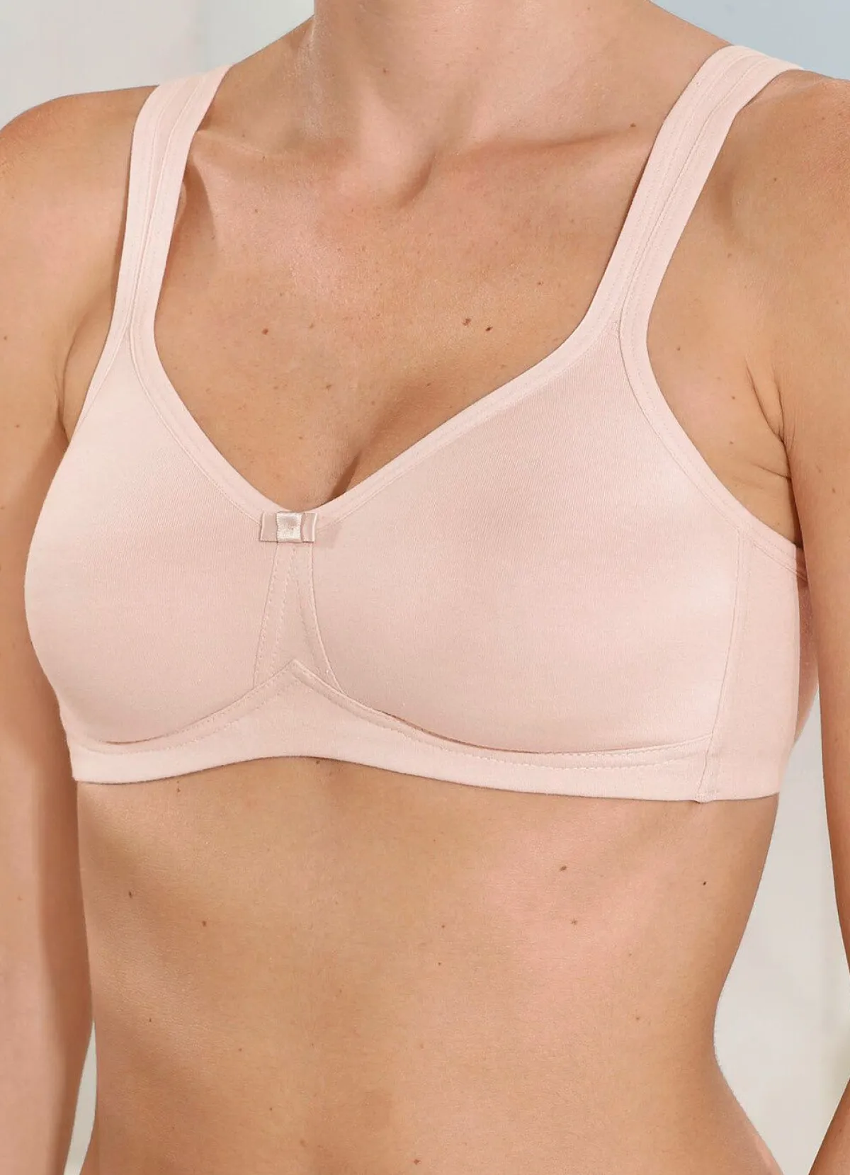 Outlet SUSA BH mit vorgeformten Cups SAND