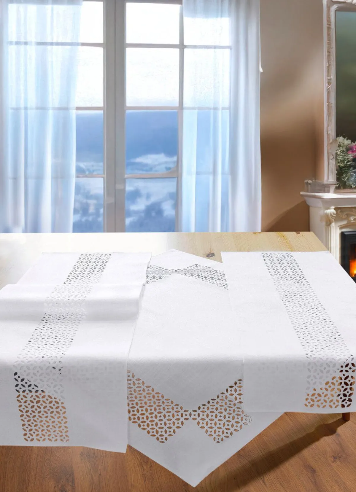 Hot BADER Tischdecke mit dekorativer Lochstanzung WEISS