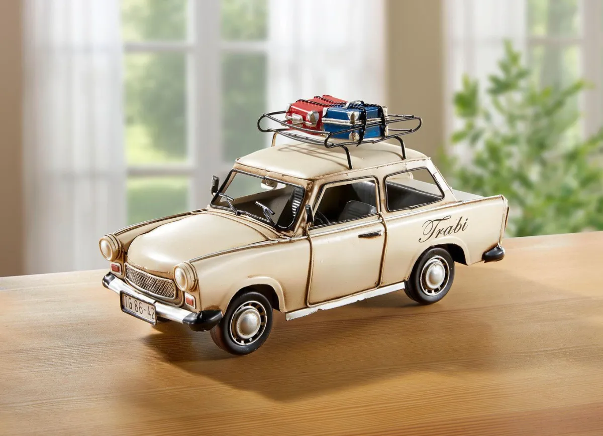 New BADER Trabant mit Dachgepäckträger CREMEWEISS