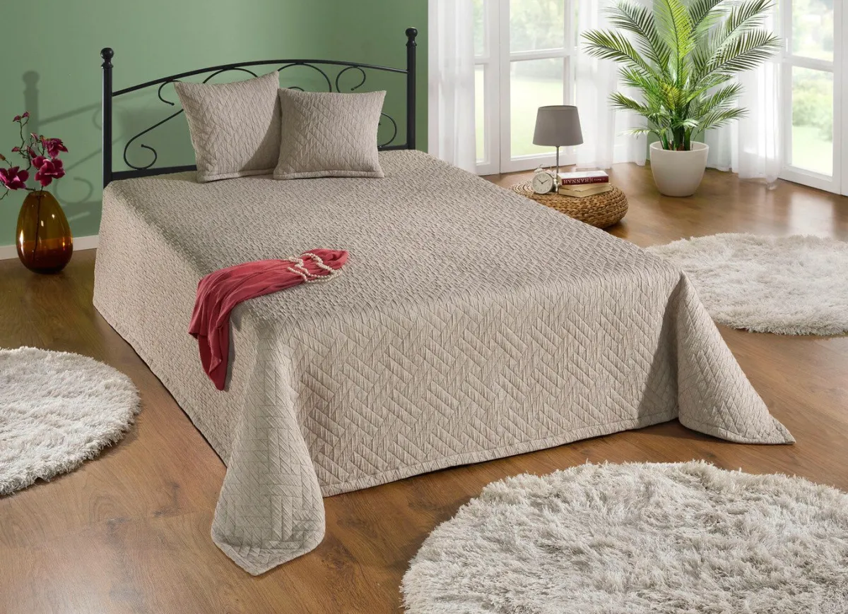 Hot BADER Traumhafte Tagesdecke TAUPE